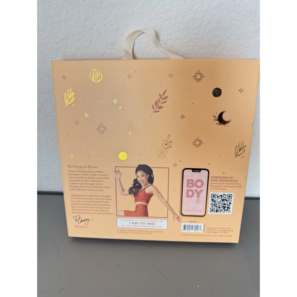 Blogilates 12‎ Week Fit Journal Hard Cover Elastic Closure Preprinted Pages NEW - Picture 5 of 9